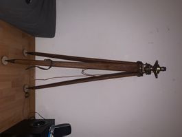Trépied de géomètre vintage lumineux