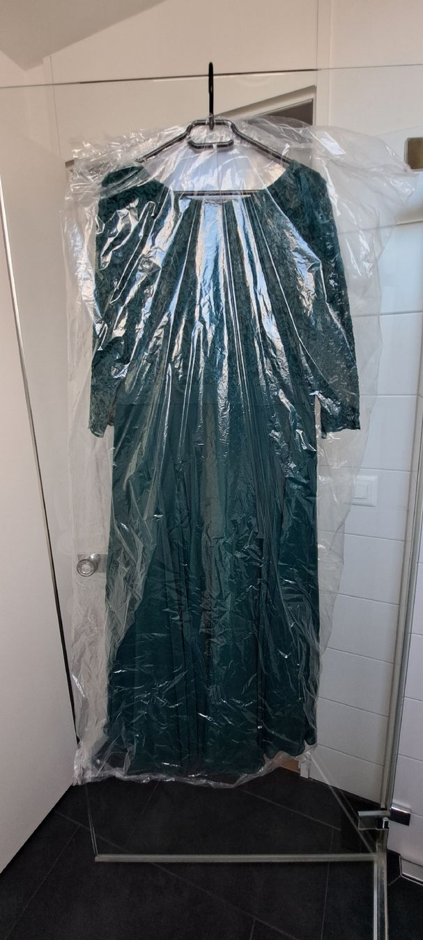 Vestiti: Cocktailkleid mit Spitzenbesatz – Usato da Müllheim Dorf venduto da Miss_suisse 5