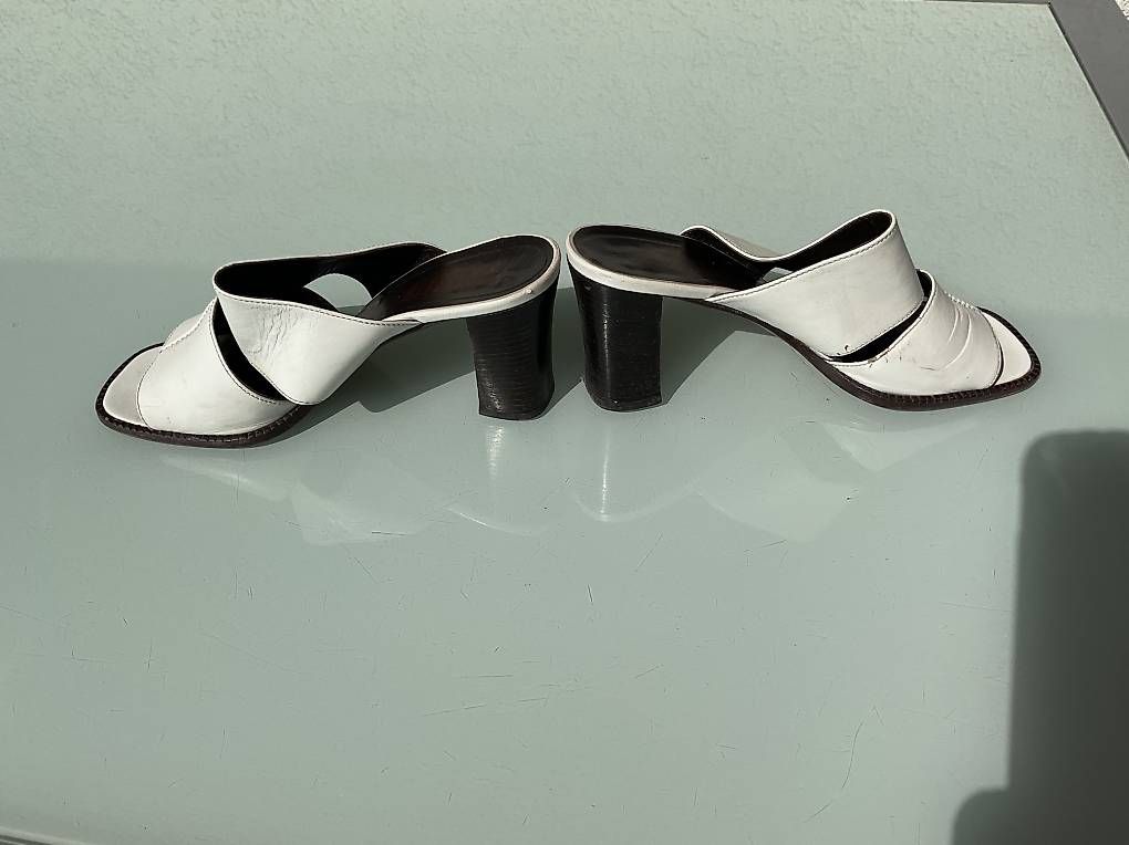Scarpe da donna: Sandales en cuir gr. 38 – Usato da Icogne venduto da cen_h97r 1