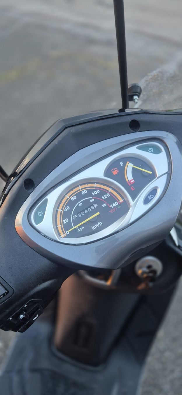 Sym Scooter: Sym VS 125 S 2016 – Usato da Thun venduto da Vet.Lim 4
