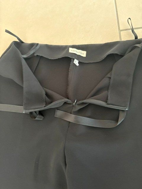 Pantaloni: lässige Sommerhose Gr. 40 – Nuovo (secondo la descrizione) da Würenlingen venduto da Delfinli1 2