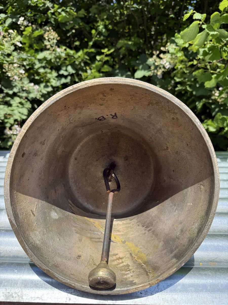 Campanacci mucche: Grosse Glocke mit breitem Riemen – Usato da Sargans venduto da foxtrading 5