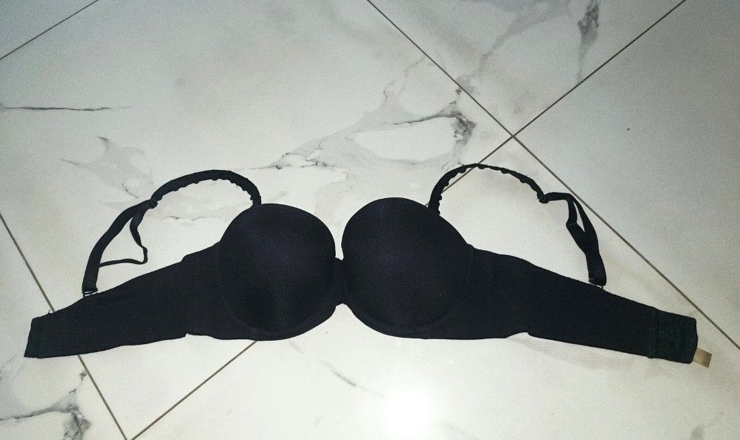 Altra biancheria intima: PRIMA DONNA TWIST Bügel-BH  75 D  – Usato da Liestal venduto da Mas-Y-Mas 1