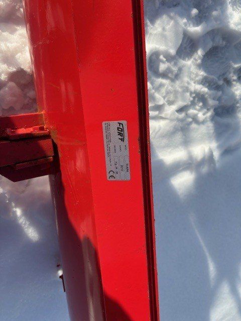 Déneigement: Schneepflug / Einachser Fort – D'occasion à Hallwil par volvo63 6