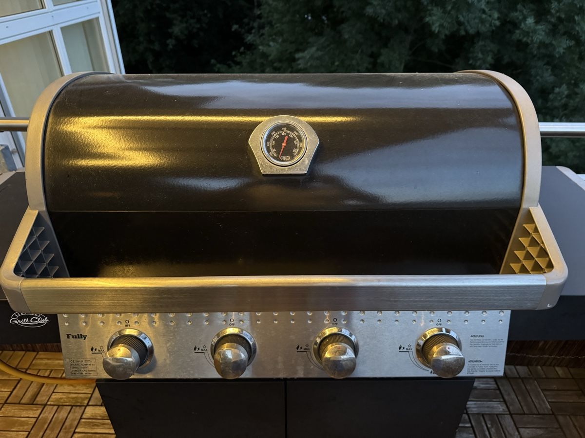 Griglie: Gas-Grill mit 4 Brenner und Herdplatte – Usato da Emmenbrücke venduto da fra_9tbr 1