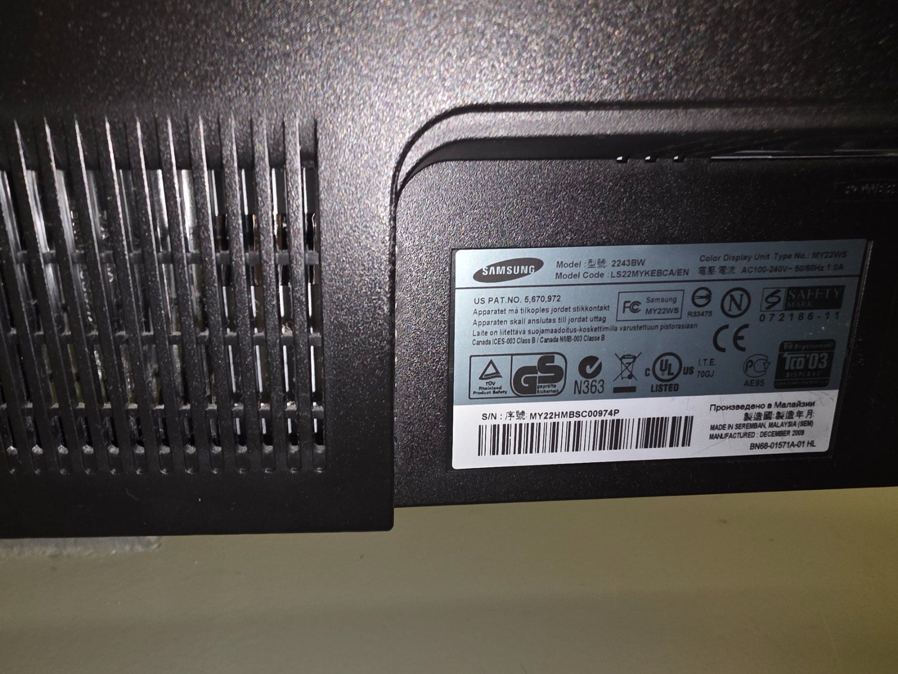 Samsung Ecrans: 2x Samsung Monitore – D'occasion à Ermatingen par ziify 1