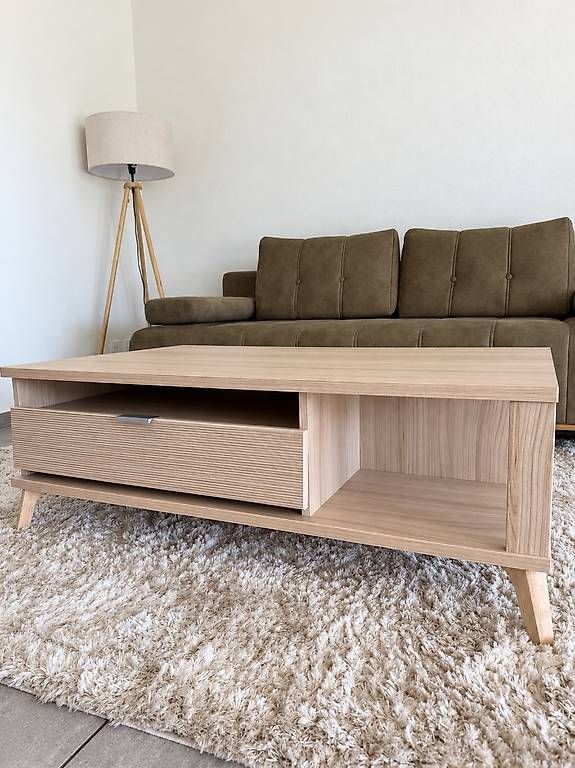 Tische: Couchtisch in Eichenoptik – Gebraucht aus Beinwil am See von dan_t5nr 2