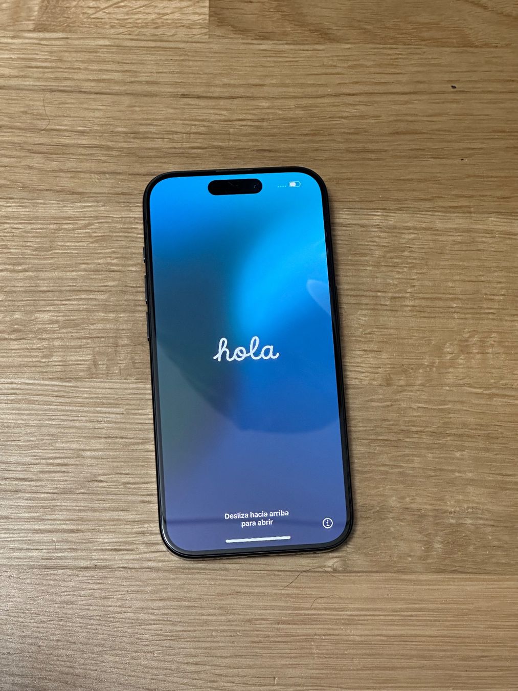 Apple Telefoni cellulari / Smartphones: iPhone 15 Pro mit Zubehör – Usato da Pfäffikon ZH venduto da Itachi54