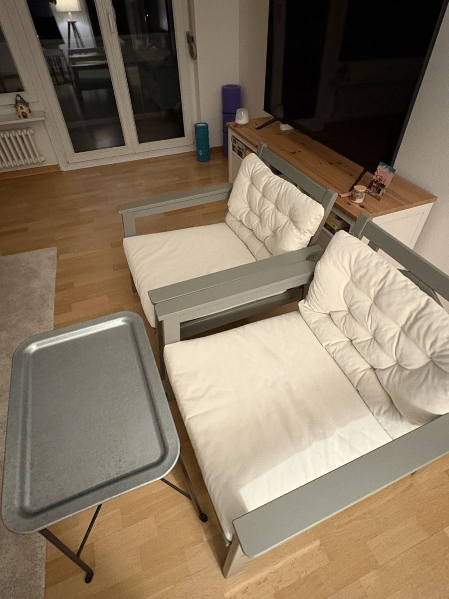 Ikea Chaises: IKEA balcony chairs & table  – D'occasion à Adliswil par han_2zjd 3