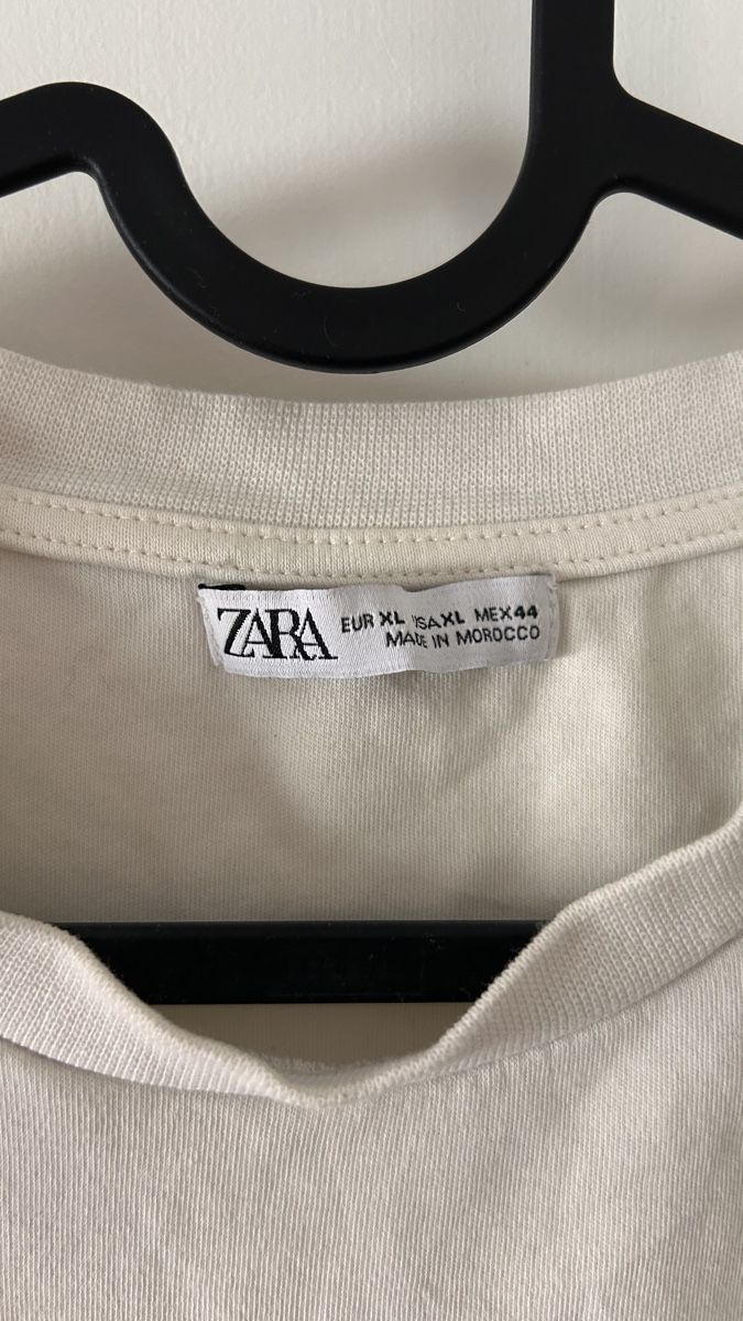 Zara T-shirt: Cool Cream Graphic T-Shirt Summer Basic Oversized Tee – Usato da Genève venduto da Noemie.wrmsi 1