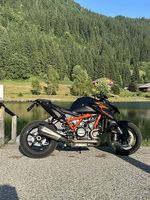 Support de plaque court Evotech KTM