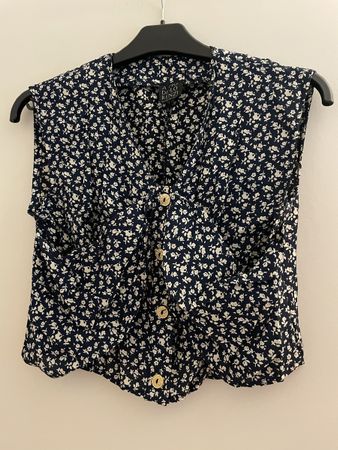Kurze Bluse