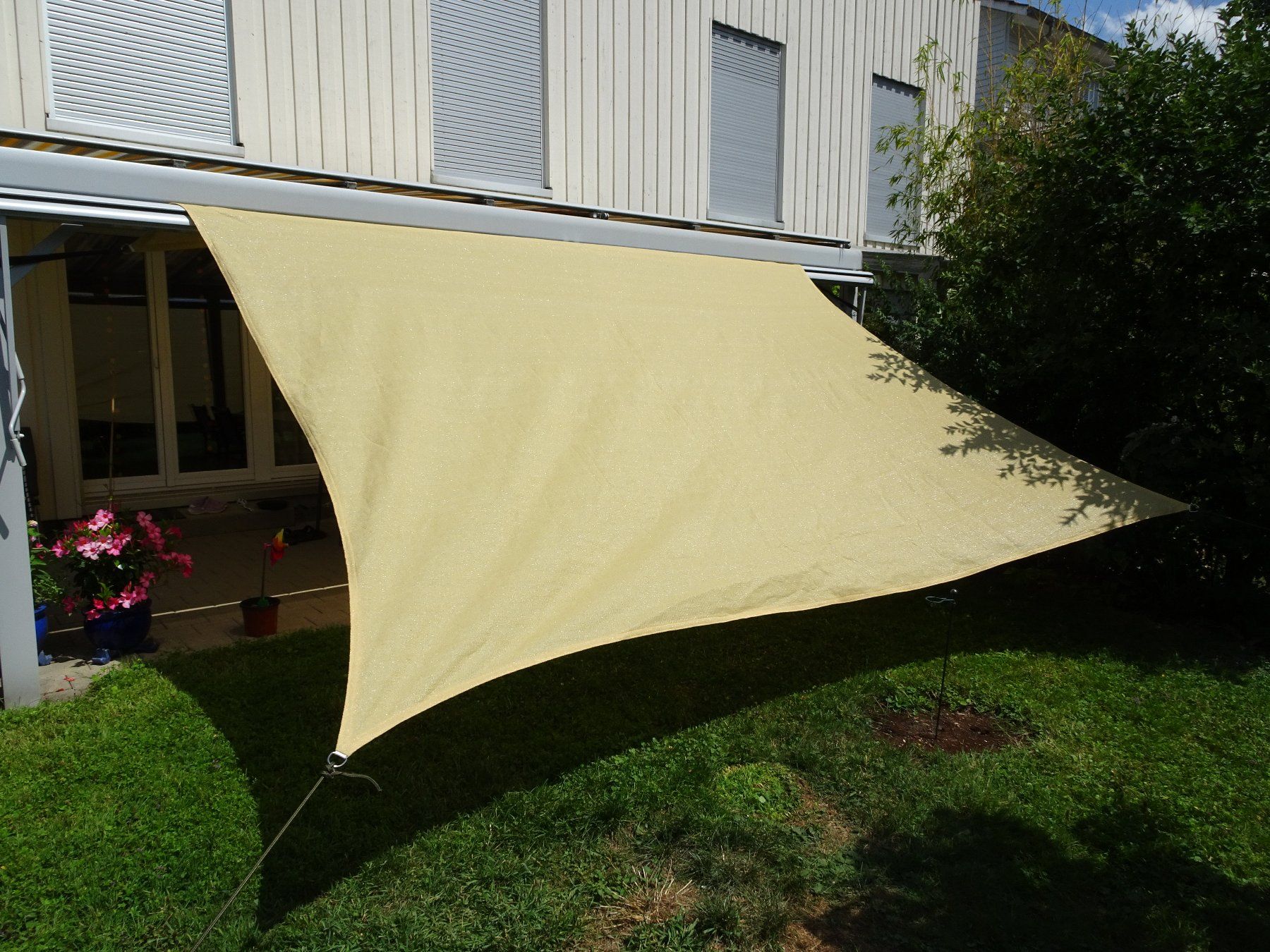 Markisen: Sonnensegel, beige 250 cm x 340 cm – Gebraucht aus Niederhasli von