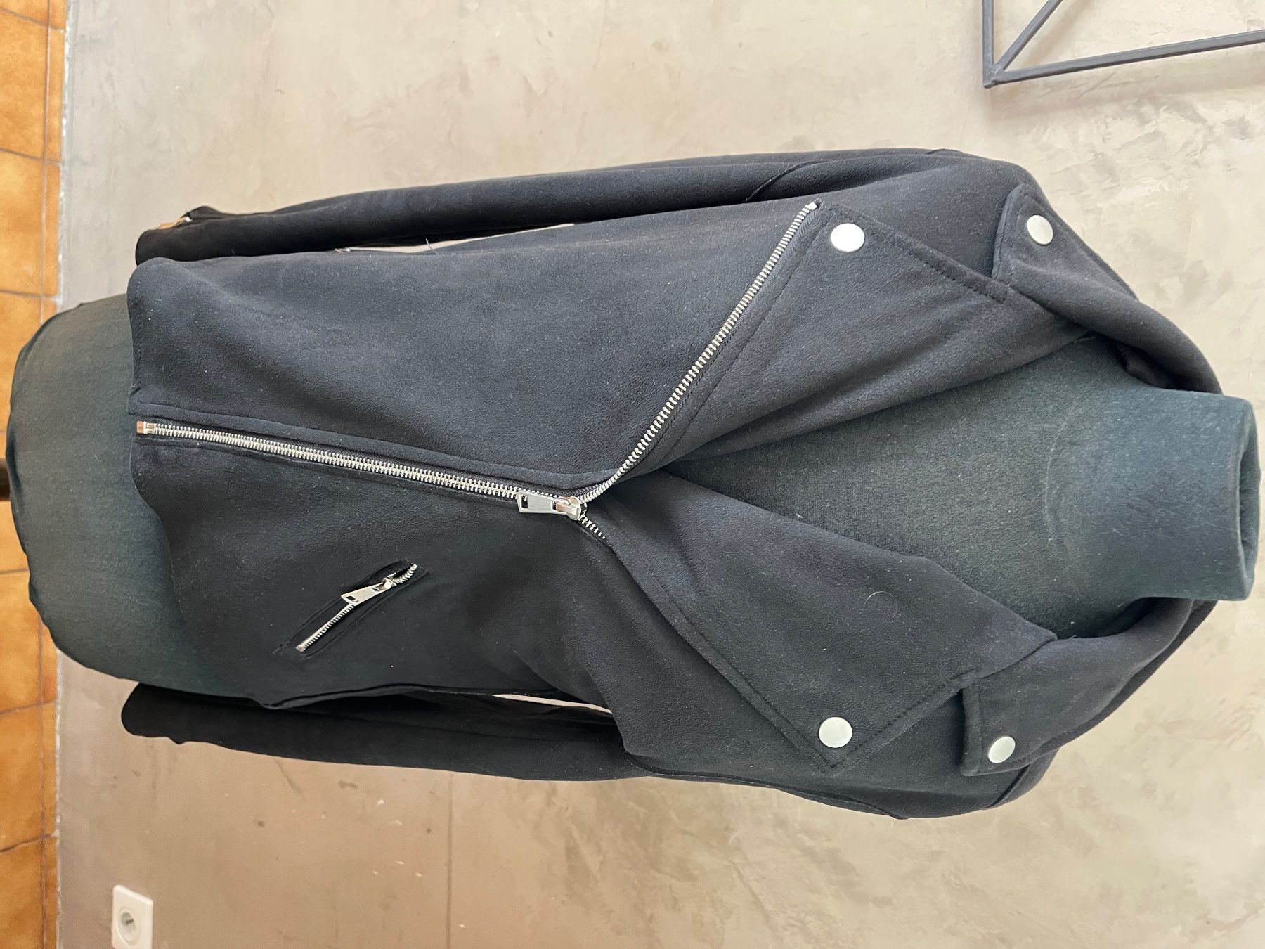 Jacken: Veste noire style daim Taille 38 Mélany – Gebraucht aus Veyrier von kimedovapa 1