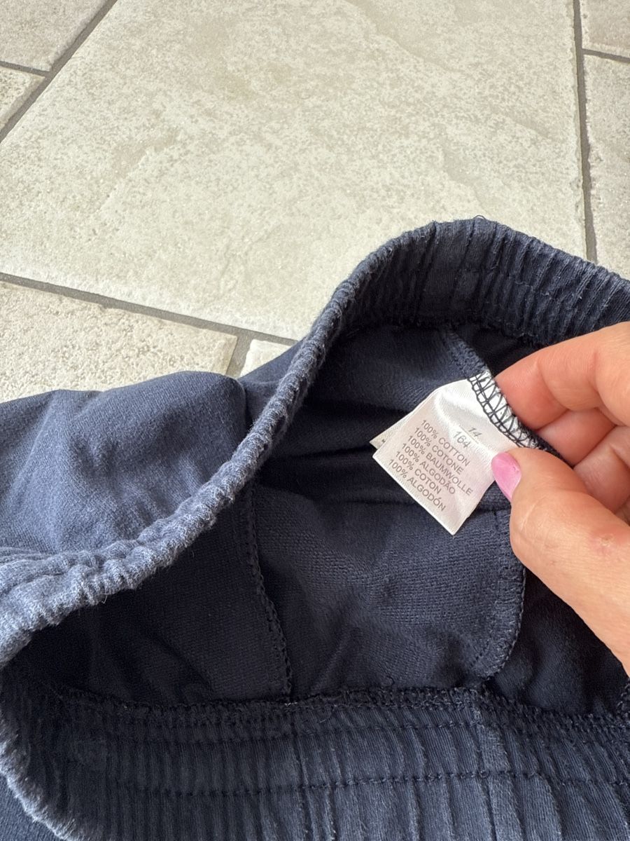 Pantaloni: Short Gr.ca.158 (164) – Usato da Waltenschwil venduto da lina-04 1