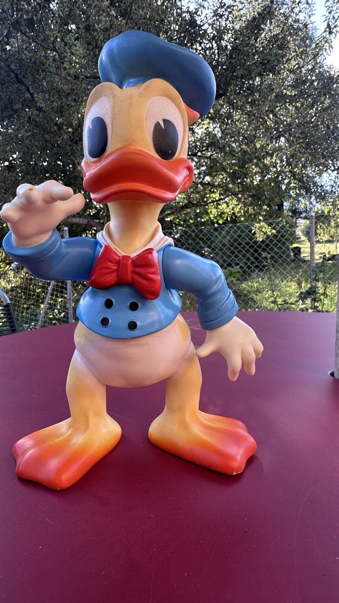 Disney Figuren: Donald Duck Figur Disney  – Gebraucht aus Masein von cmg_7wc8