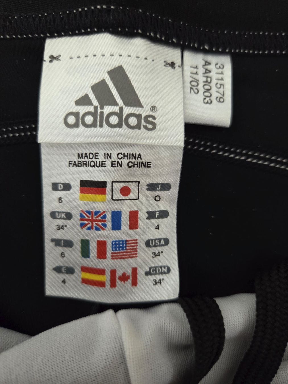 Adidas Costumi da bagno: Short de bain Adidas noir - Taille 6/34 – Usato da Carouge GE venduto da Franllo 2