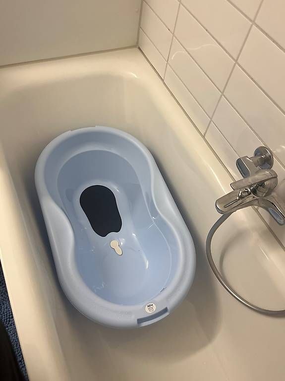 Badespass: Badewanne Rotho TOP – Gebraucht aus Thalwil von Beatrice01
