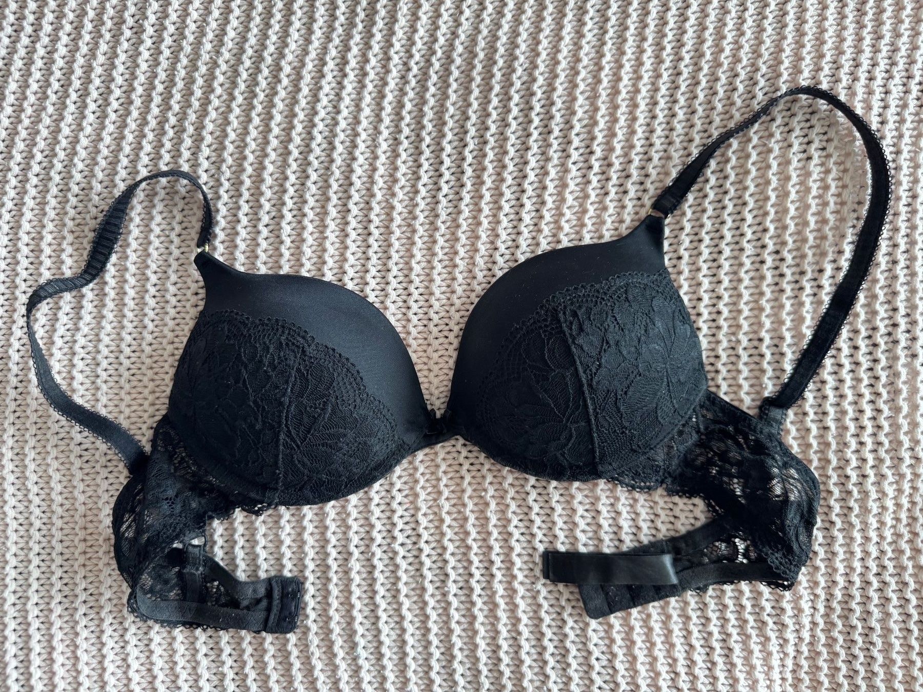 Altra biancheria intima: Soutien-gorge push-up noir – Usato da Montreux venduto da Izapechee