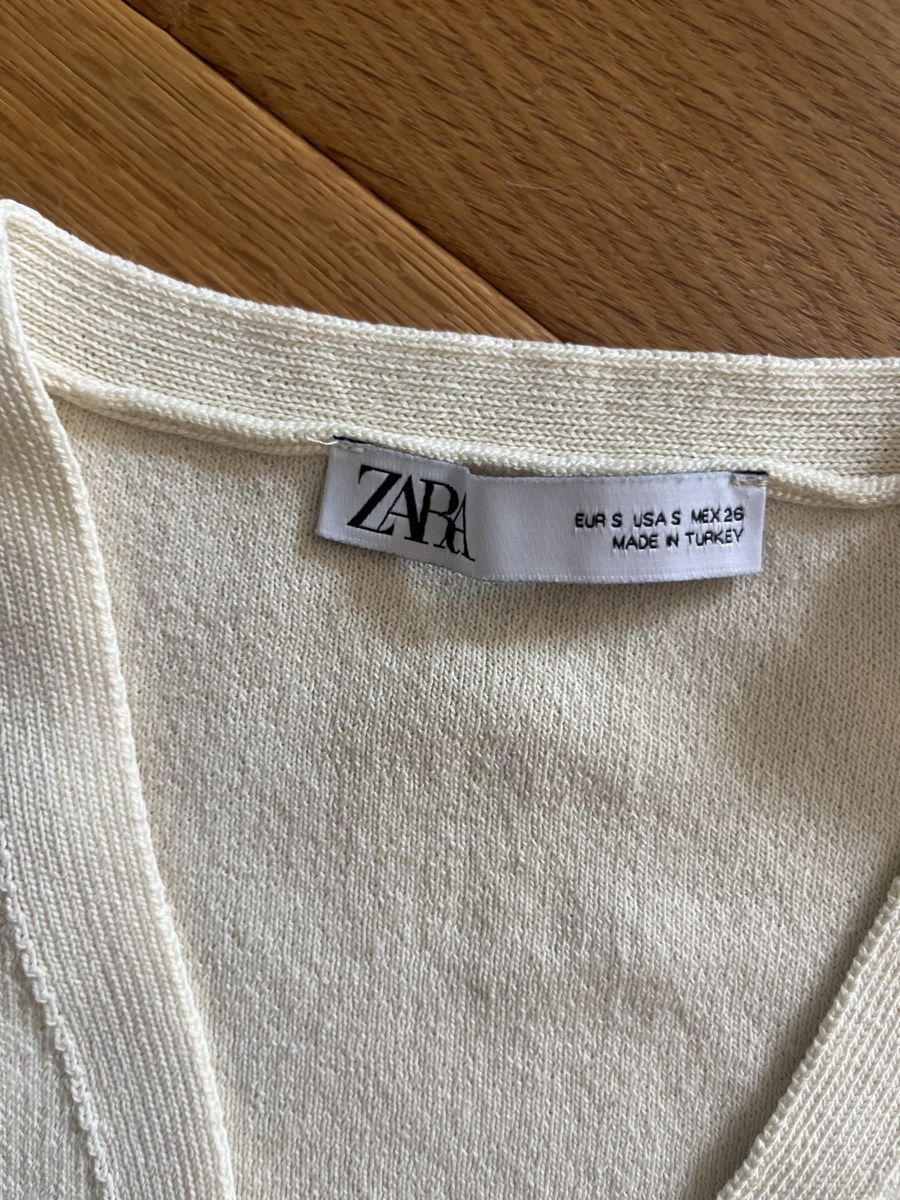 Zara Vestiti: Zara Strickkleid in Creme, Grösse S – Usato da Riehen venduto da SalomeTramer 1