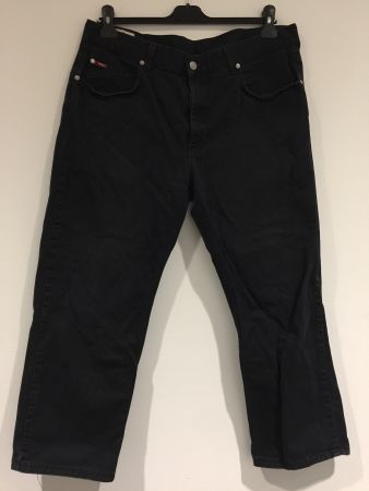 Lee Cooper Jeans schwarz High Rise Gr 48, Fuss Saum Spuren