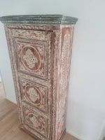 Kleiner Schrank vintage massiv