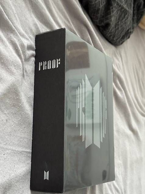 CD: kpop (BTS-Proof) – Usato da Minusio venduto da natpag