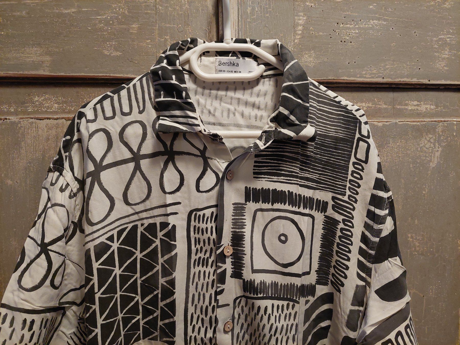 Bershka Hemden: Bershka . Ferienlaune Hemd - XS – Gebraucht aus Besenbüren von piculo