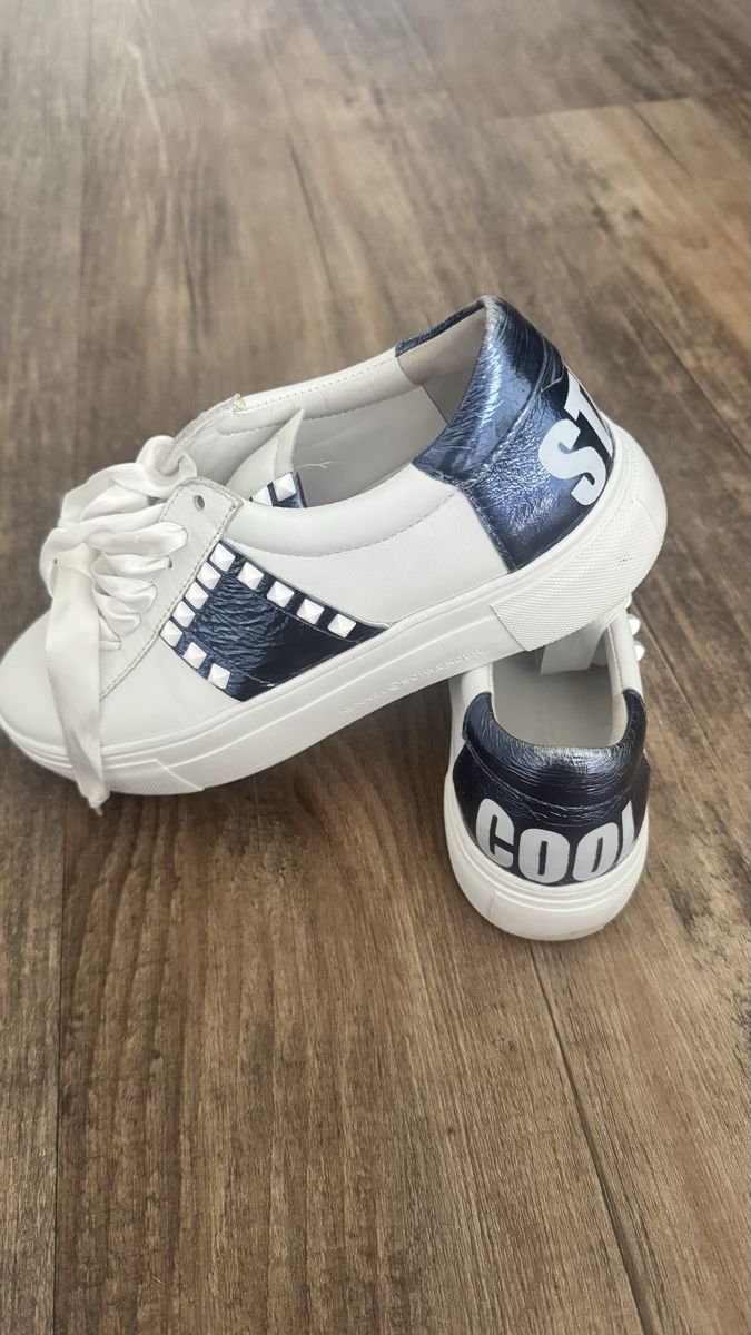 Kennel + Schmenger Scarpe da donna: Damen Sneaker weiss blau Grösse 38.5/39 – Nuovo (secondo la descrizione) da Kloten venduto da 20RM 2