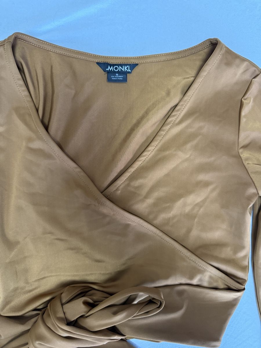 Monki Blusen: MONKI Damen Wickelbluse braun Grösse S  – Neu (gemäss Beschreibung) aus Winterthur von fij_f65r 3