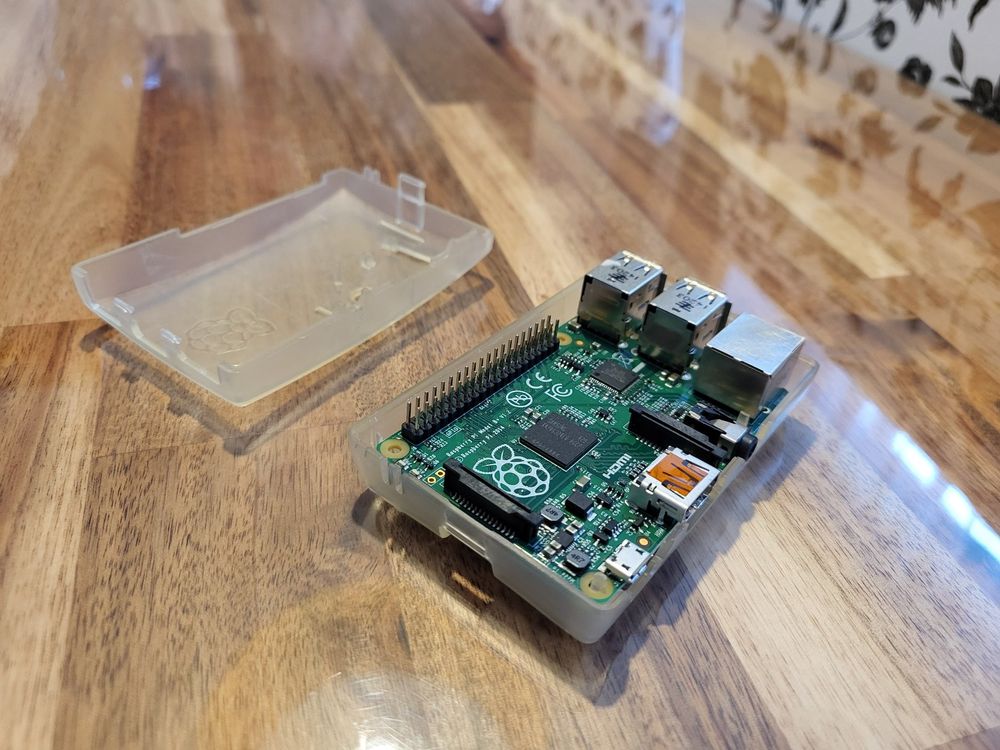 Raspeberry Pi Model B+ v1.2 + Gehäuse (Gebraucht) in Wettingen für CHF ...