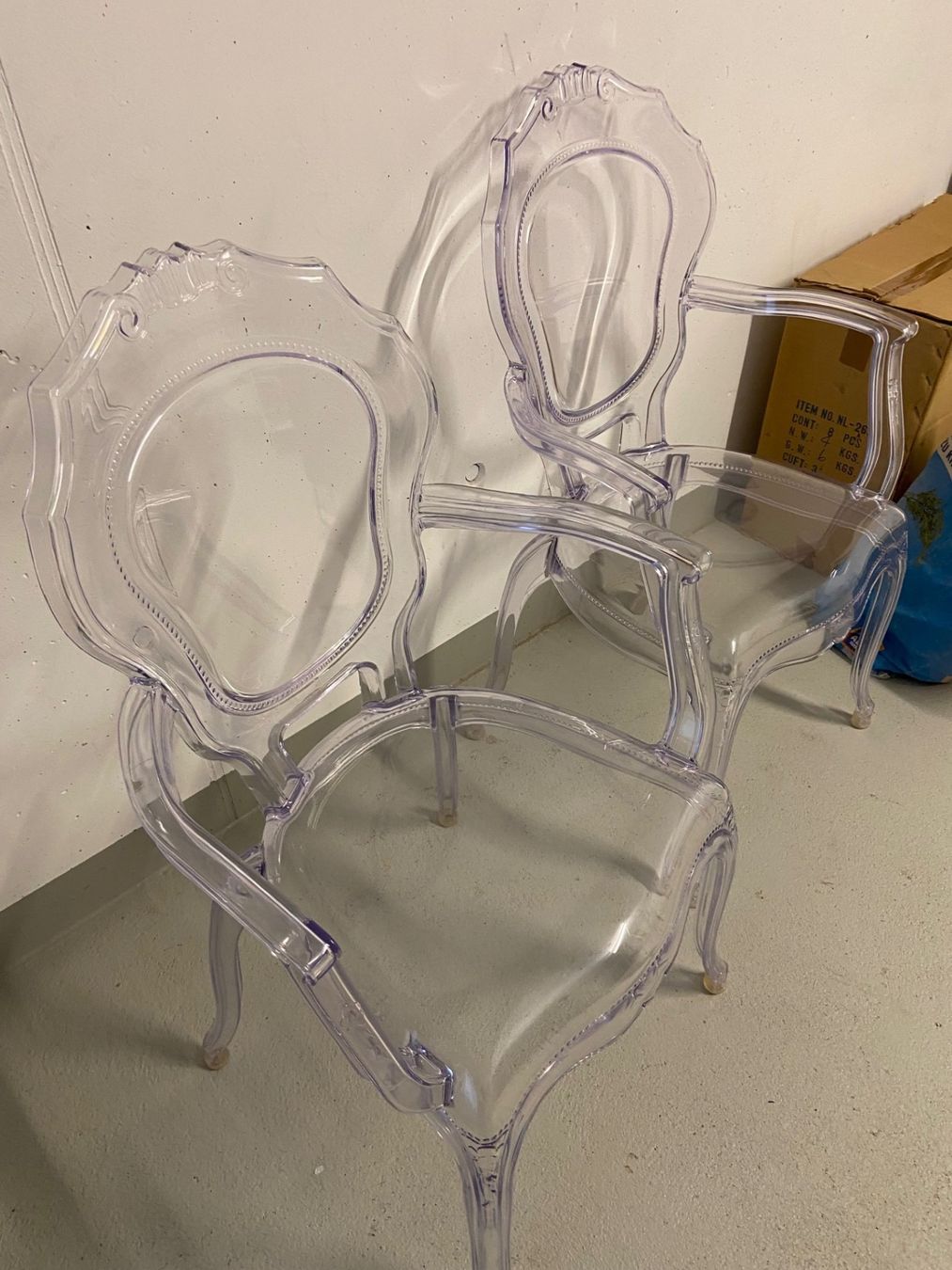 Stühle: Plexiglasstühle 2 Stück – Gebraucht aus Wald ZH von Dorita777777 1