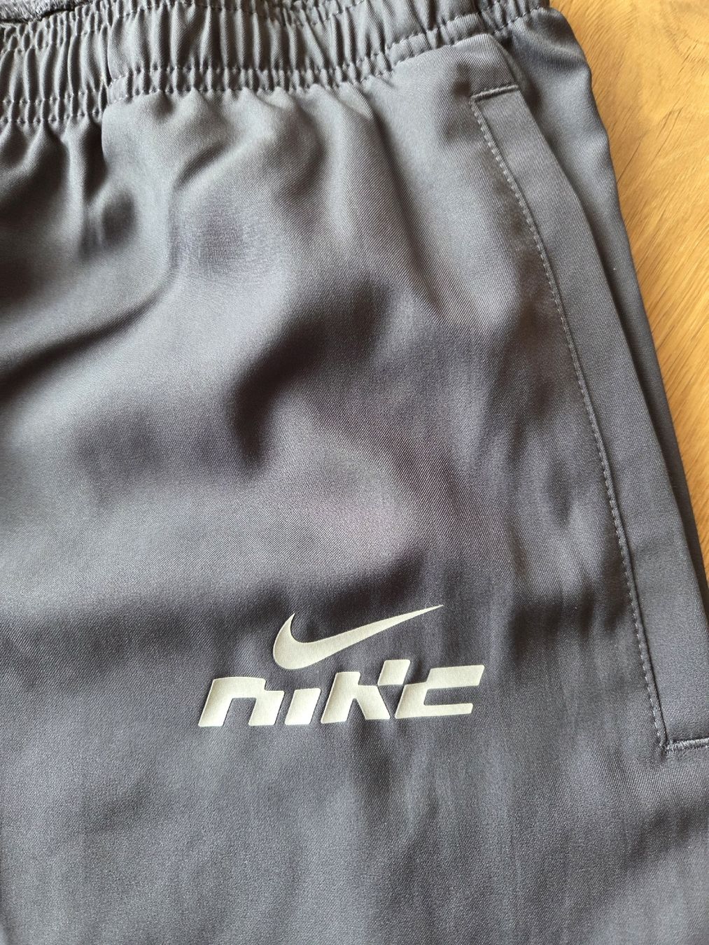 Nike Pantaloni: Sporthose, Hose, Nike – Nuovo e nell'imballaggio originale da Wiesendangen venduto da Sinhuk 2
