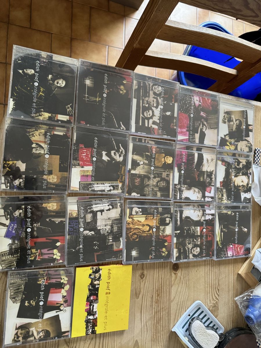 CD: Edith Piaf 16 cd + Livret – Nuovo (secondo la descrizione) da Veyrier venduto da kimedovapa