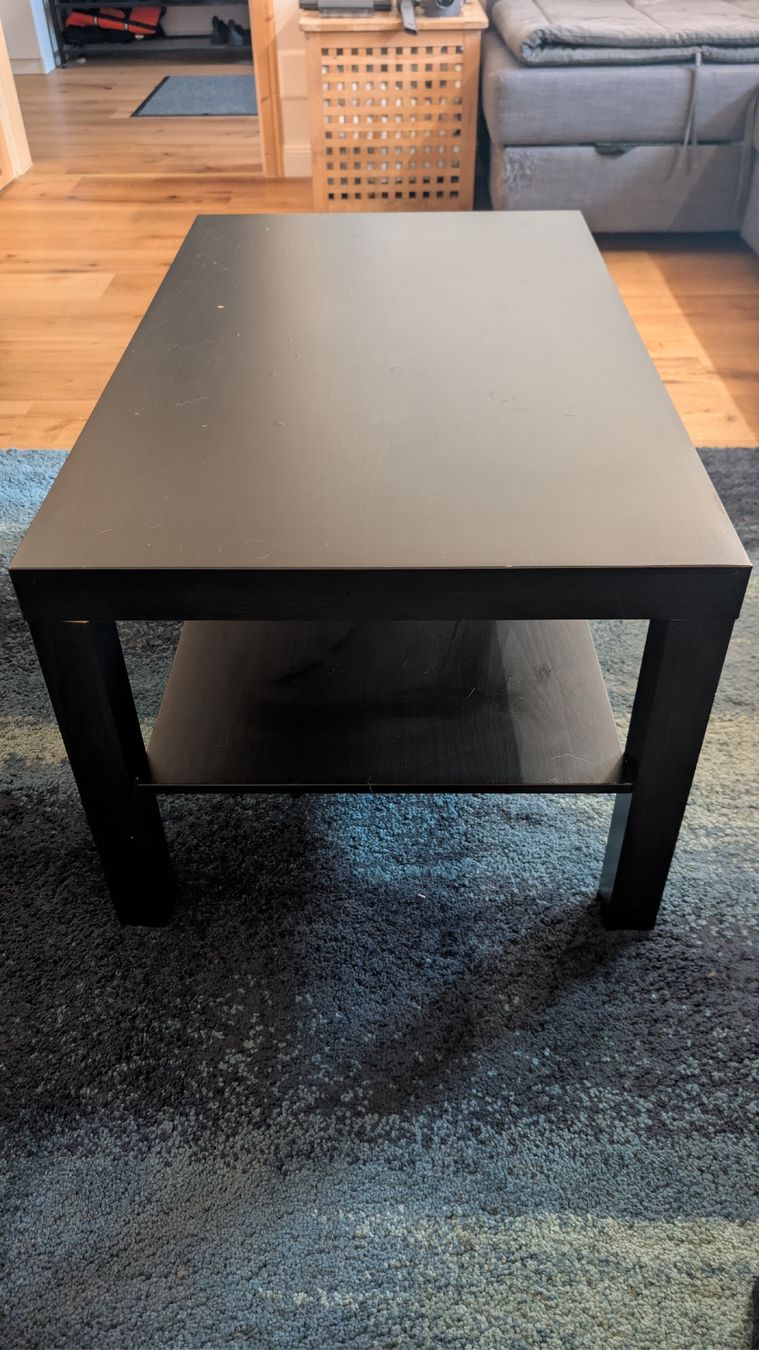 Ikea Tische: Ikea Couchtisch schwarz mit Ablage – Gebraucht aus Grossdietwil von flo_562x