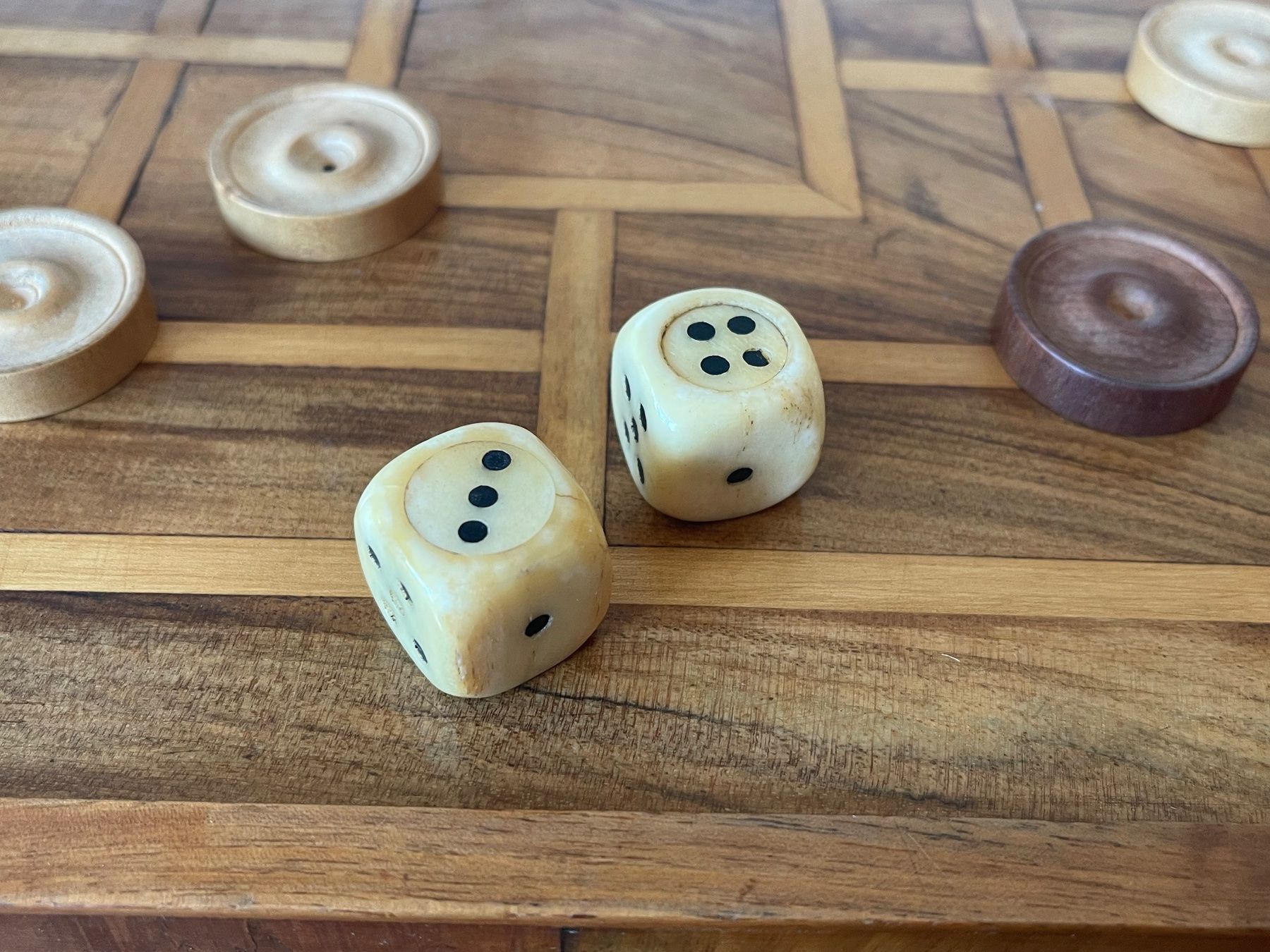 Giochi: Wunderschönes Schachbrett Mühle Backgammon 1850-1900 – Usato da Zuerich venduto da Dorsi 8