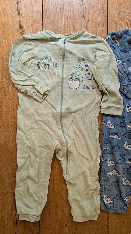Pyjamas: Pyjamas in Gr. 98 – D'occasion à Zürich par FFinZH 1