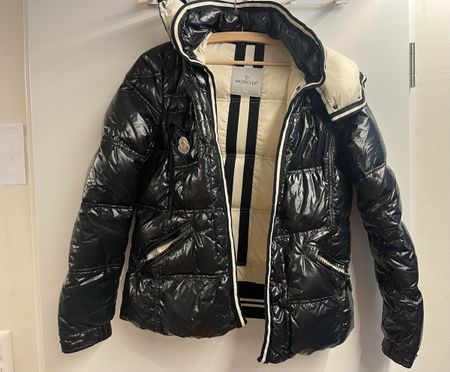 Moncler Daunenjacke schwarz weiss mit Kapuze Grösse M