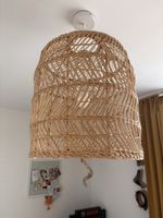 Hängeleuchte Rattan Lampenschirm, neuwertig und modern