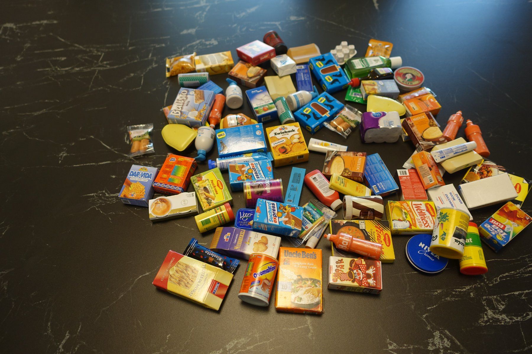 Spielzeuge: *Chrämerliladen-Zubehör* – Gebraucht aus Belp von Mazarron58