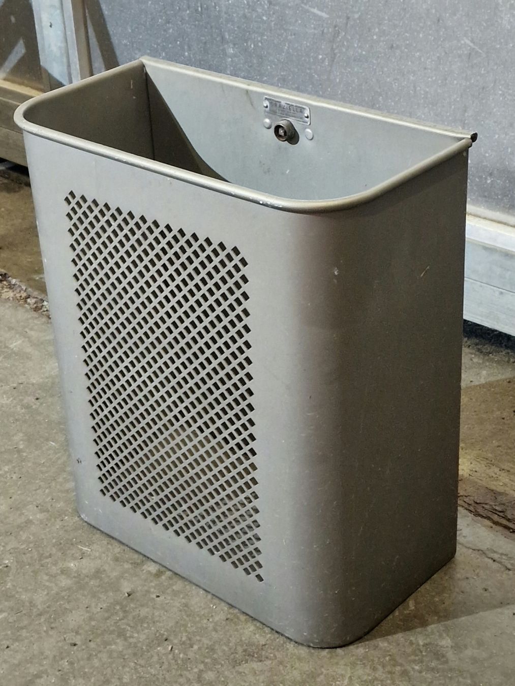 Cestini per rifiuti: Abfalleimer – Usato da Bottenwil venduto da FaGrab 3