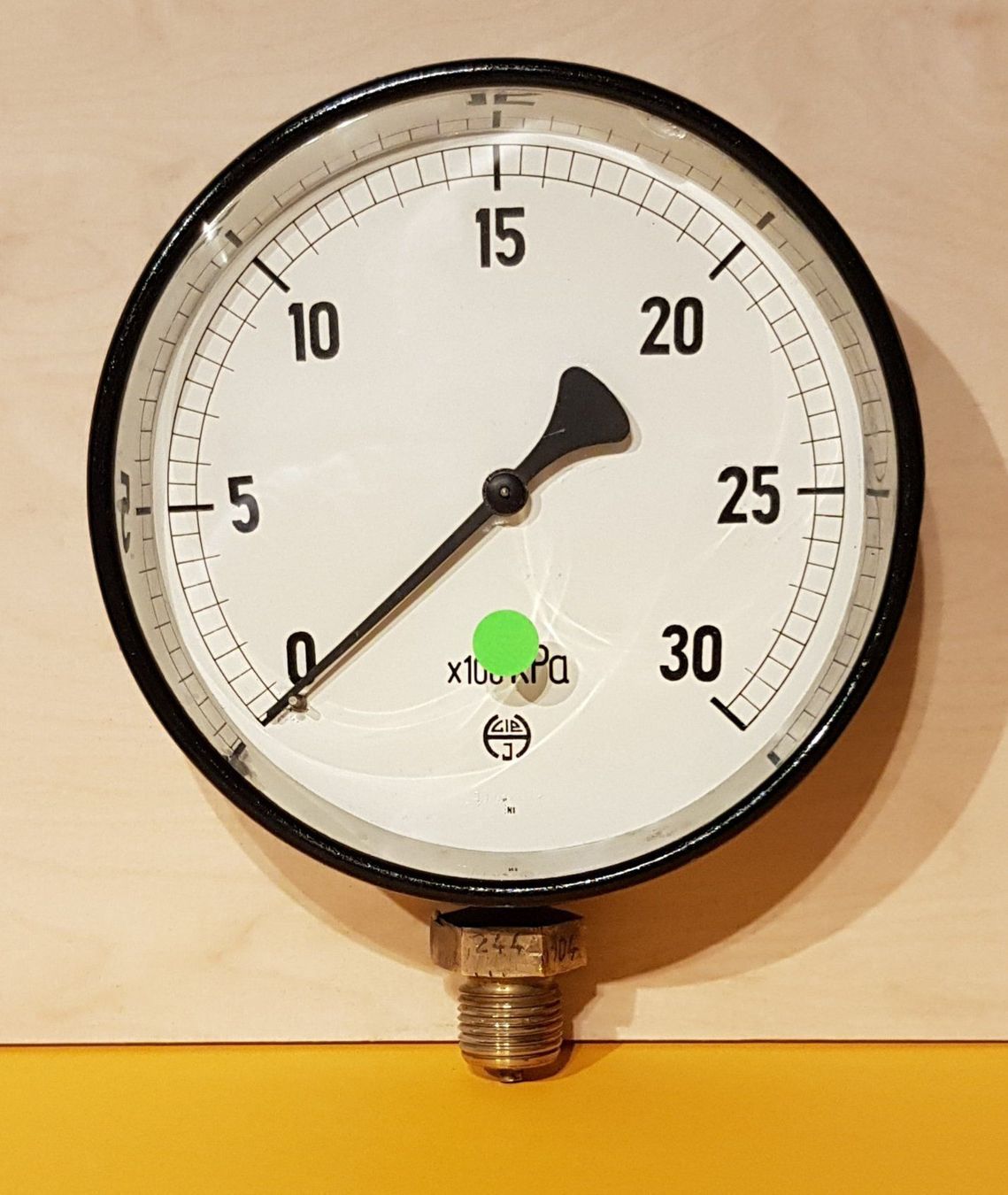 Misurare: Manometer Ø150, G1/2", 30bar – Usato da Schwyz venduto da osirishelvetica