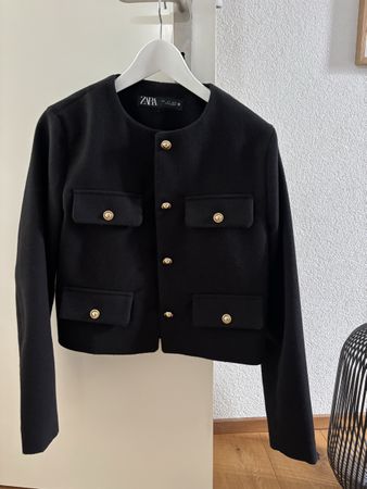 Zara Jacke schwarz mit Goldknöpfen Grösse S guter Zustand