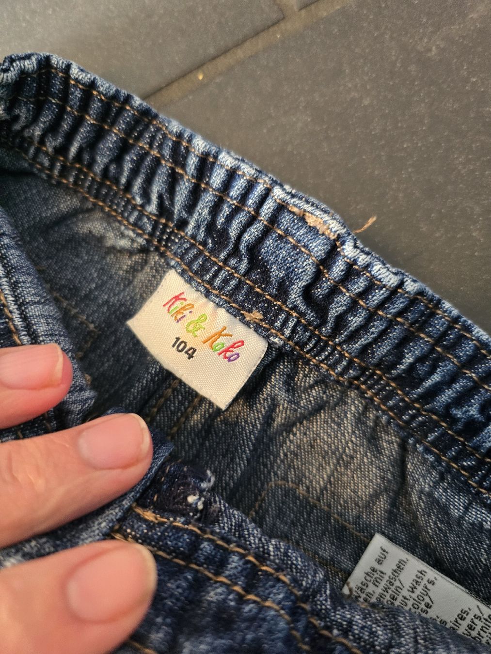 Hosen: Jeans Bermuda gr.104 – Gebraucht aus Unterentfelden von Panda-87 1