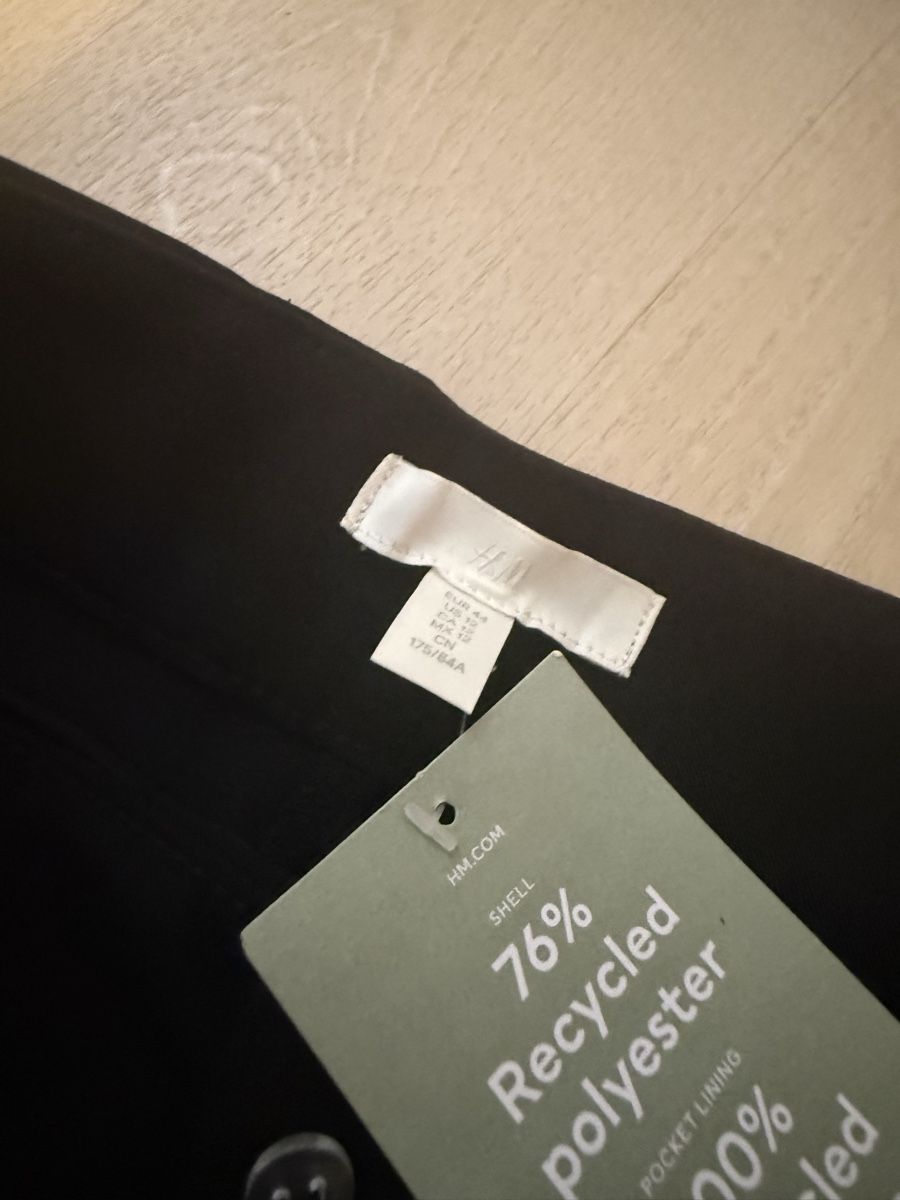 H&M Pantaloni: H&M Hosen gr. 44 – Nuovo e nell'imballaggio originale da Bönigen venduto da nay_w9nv 3