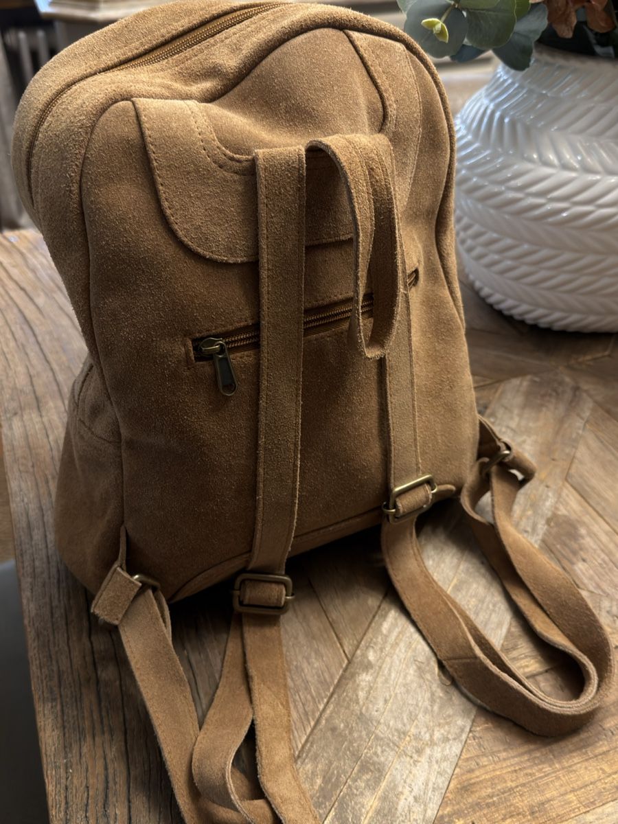 Rucksäcke: Loberon Rucksack Wildleder Braun – Gebraucht aus Fehraltorf von Erdo81 2