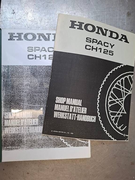 Honda Alle Motorradersatzteile: Werkstatthandbuch Honda CH 125, Klappscheinwerfer – Gebraucht aus Ebmatingen von Moto42