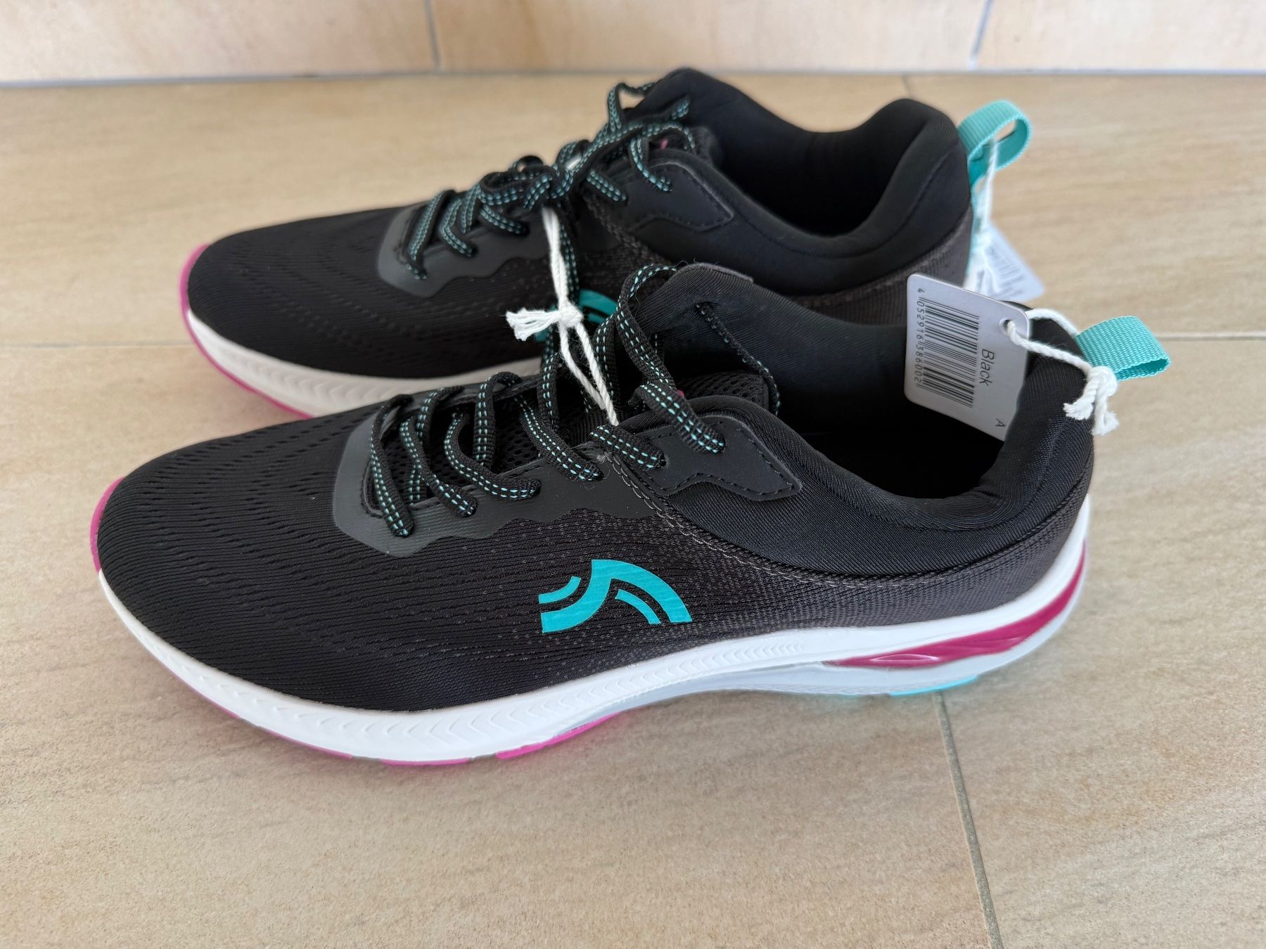 Scarpe da donna: Baskets femme Crivit noir, p.41 – Nuovo (secondo la descrizione) da St-Gingolph venduto da GoldenKeys 4