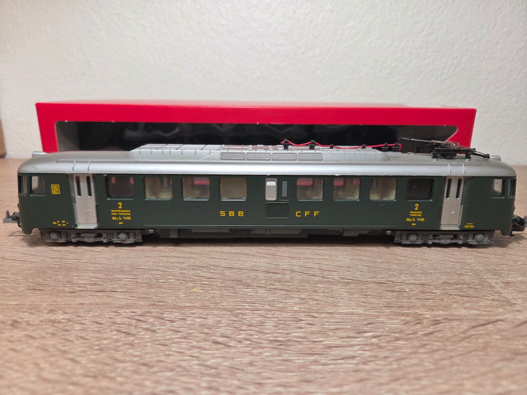 Lima Modellini di ferrovie: Lima E-Lok Triebwagen 1435 RBe 4/4 SBB H0 – Usato da St-Aubin-Sauges venduto da Lo_Go