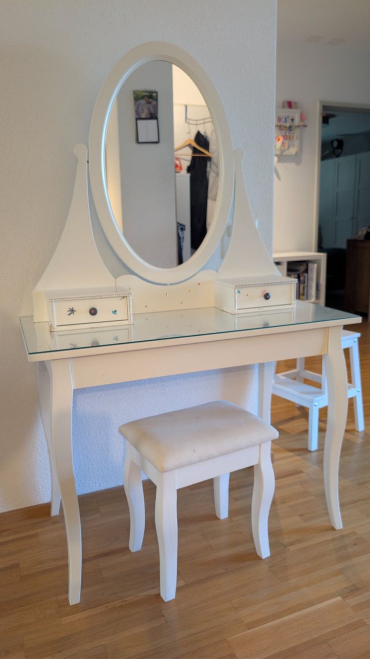 Schminktische: Schmincktisch – Gebraucht aus Winterthur von rob_27dm